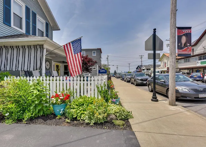 Historic Bemus Point Studio W/ Porch: Walk To Lake
