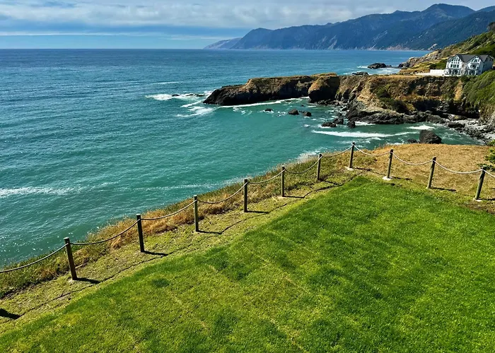 Magnificent Oceanview By Oceanviewhottubs Oceanfront! Shelter Cove, Ca Tesla Ev Station