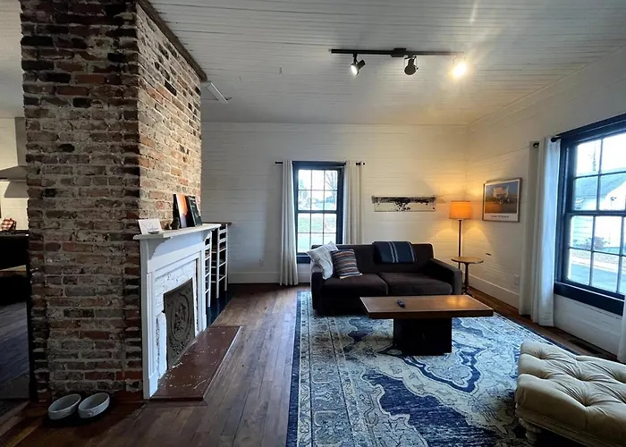 Historic Durham Mill House Cozy 2Br Retreat