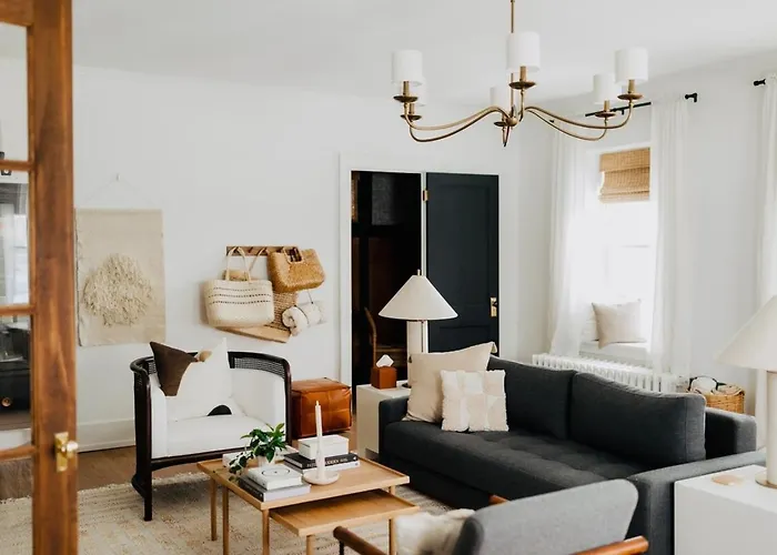 New! Boutique Inspired 2Br Loft, Lake Geneva