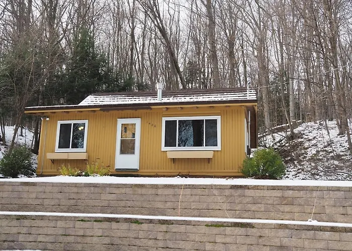 The Crystalaire Cabin - Charming And Relaxing!