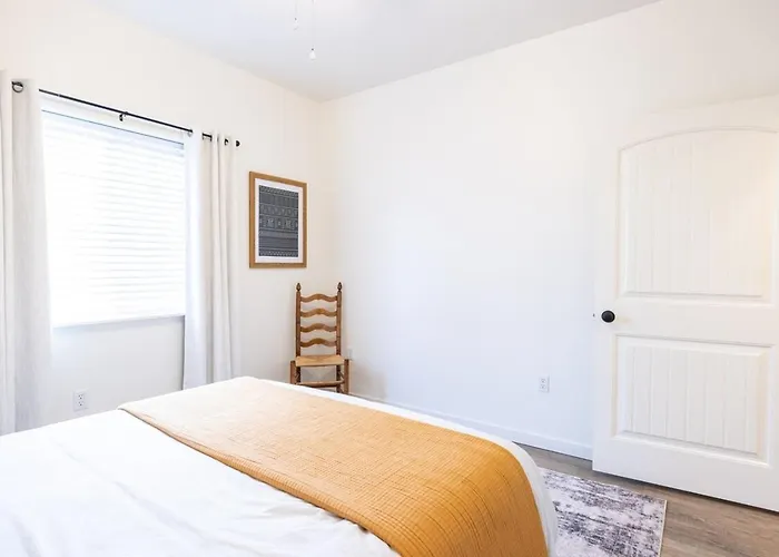 Modern Townhome Enclosed Garage Washer & Dryer
