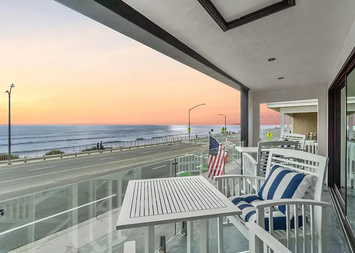 Private Beachside Home With Hottub
