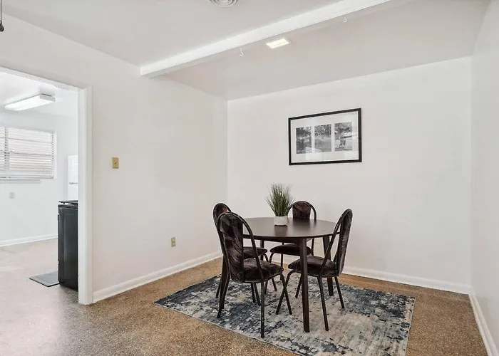 Nola - 2Bd -Vacation Hub