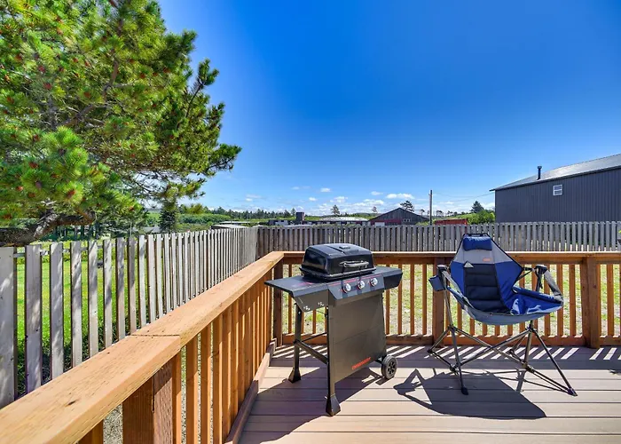 Pet-Friendly Moclips Home: Walk To Mocrocks Beach!