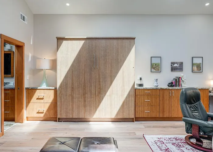 Alameda Studio W/ Patio: 3 Mi To Oakland Coliseum!