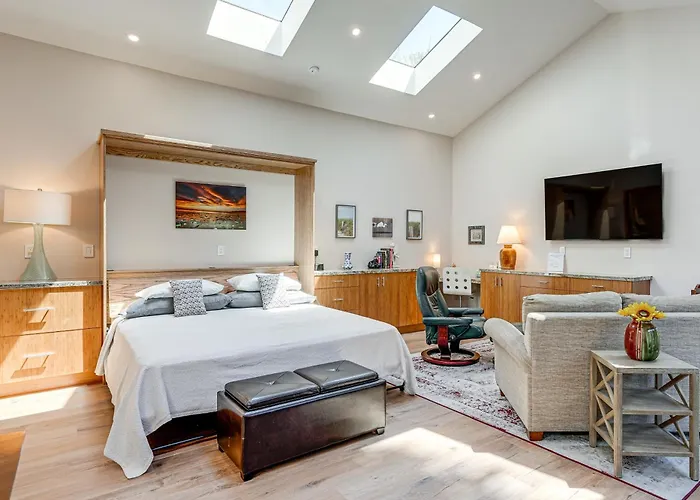 Alameda Studio W/ Patio: 3 Mi To Oakland Coliseum!