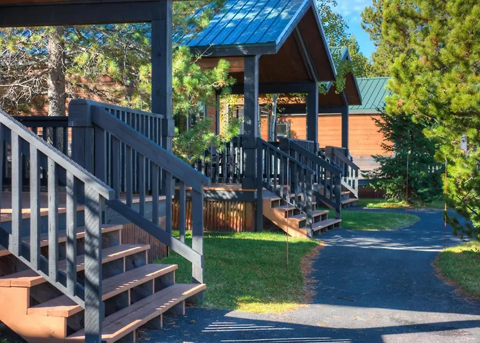 Explorer Cabins At Yellowstone