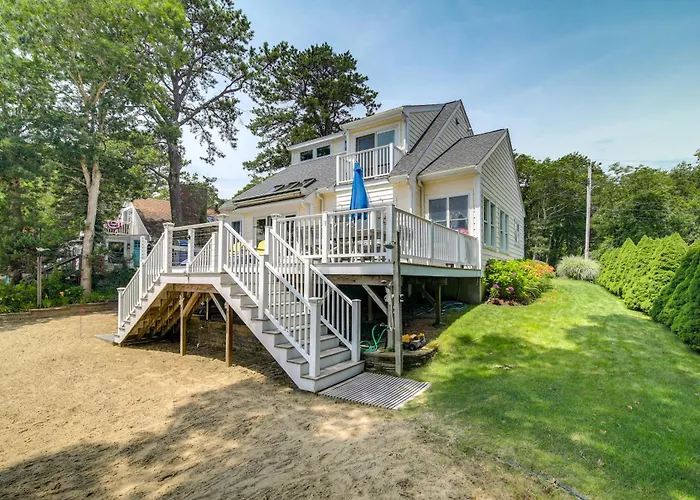 Plymouth Getaway W/ Private Lake Beach + Kayaks!