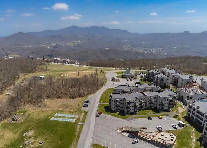 301 Pinnacle Inn Rd 1214 By Carolina Stays