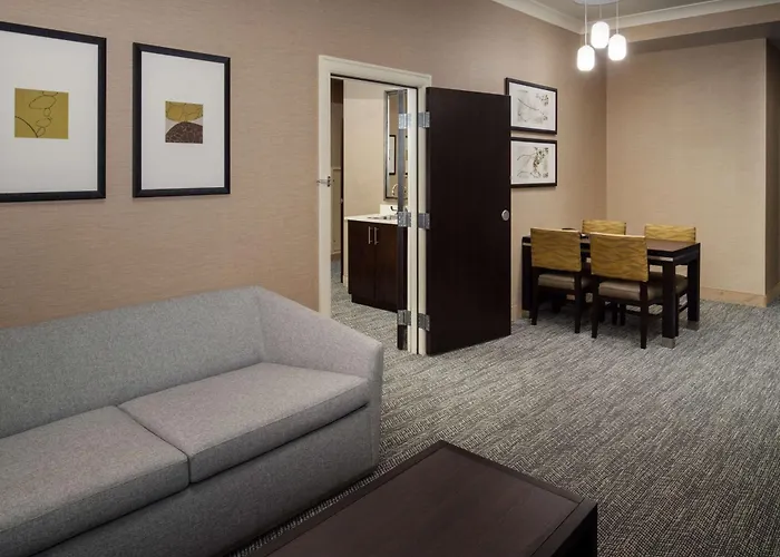 Embassy Suites Saint Louis - Downtown
