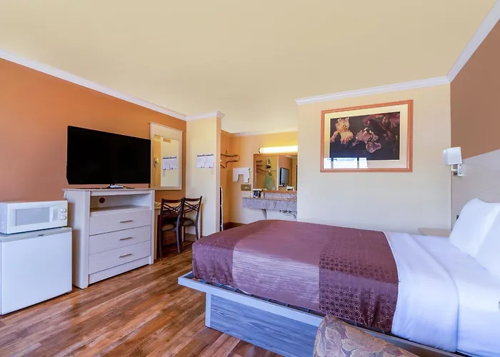 River Valley Motor Inn By Oyo La Grange Texas