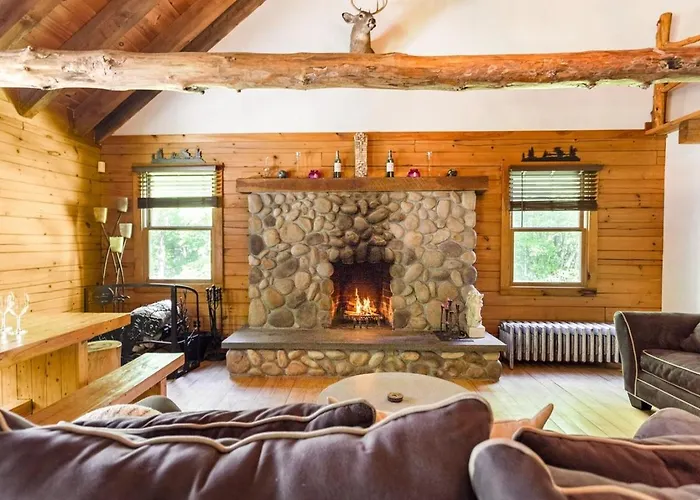 Roscoe Retreat
