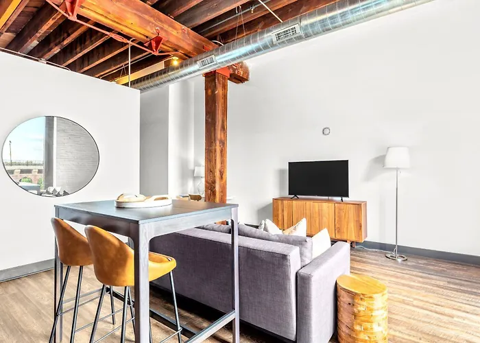 Brick & Bed Riverfront Lofts, P 3H
