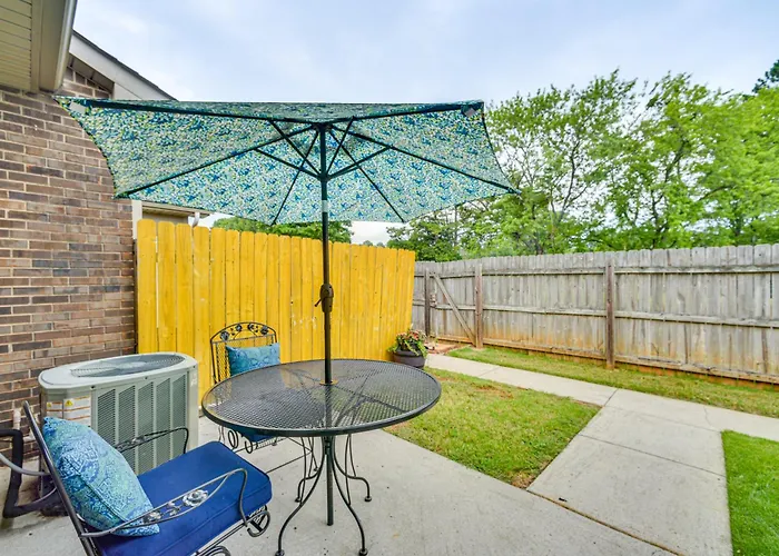Huntsville Condo W/ Patio Near Redstone Arsenal!