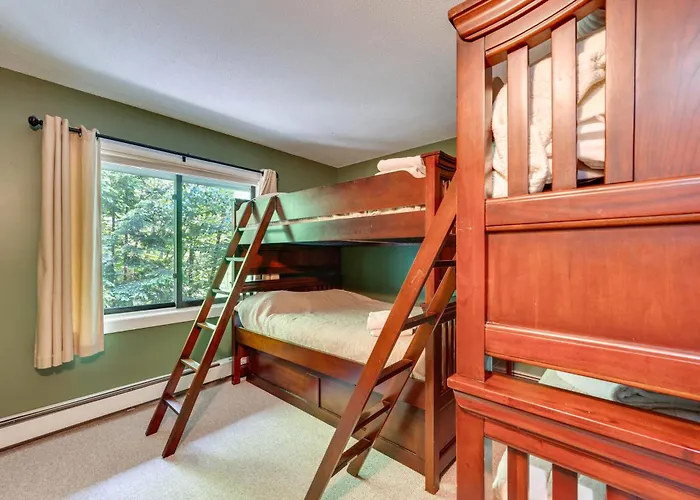 1 Mi To Loon Mountain: Lincoln Haven W/ Balcony