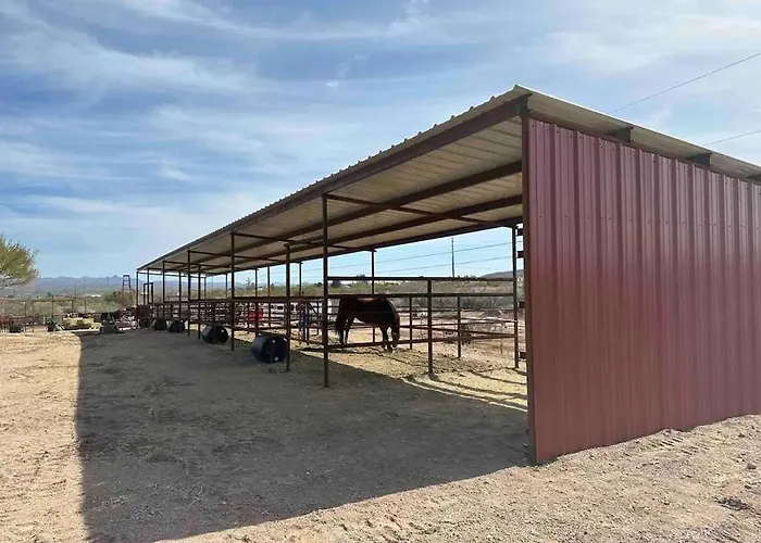 The Team Ropers Ranch House