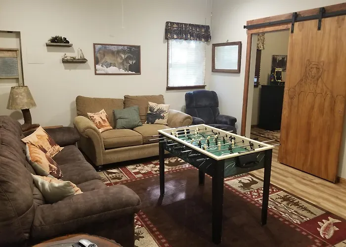 Serenity And Fun All In One In This Cozy Pocono Cabin