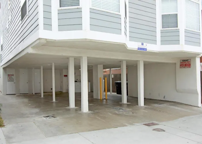 1404 W Oceanfront B