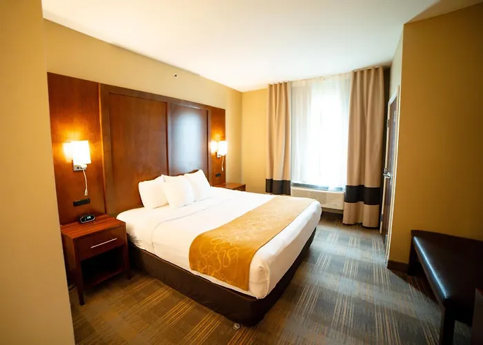 Comfort Suites Brookings Near University