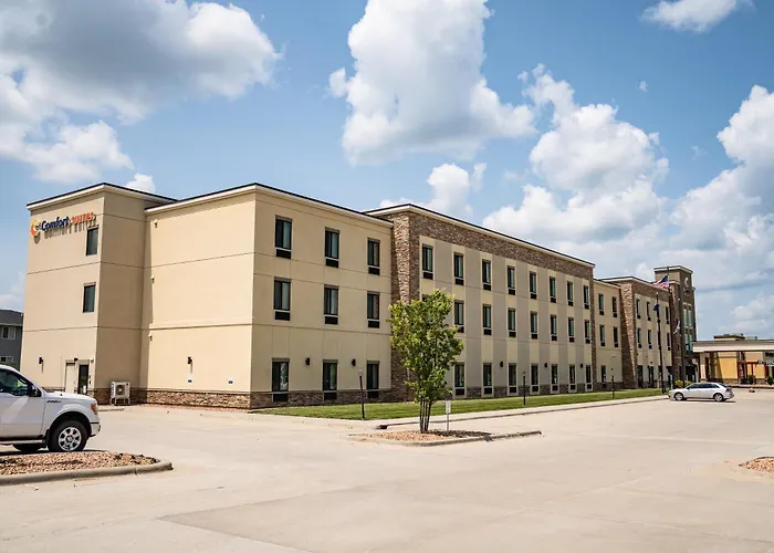 Comfort Suites Brookings Near University