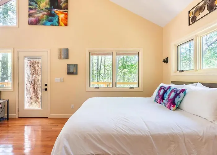 Oak Treehouse Cabin Rustic Luxury Near Asheville