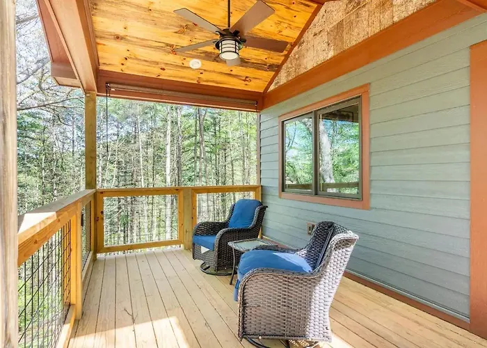 Oak Treehouse Cabin Rustic Luxury Near Asheville