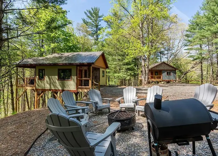 Oak Treehouse Cabin Rustic Luxury Near Asheville