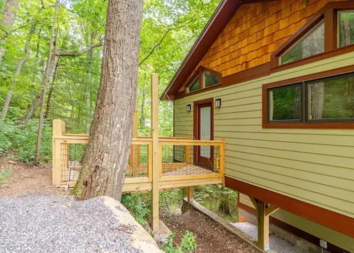Crows Nest Luxury Near Asheville