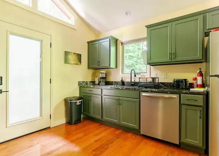 Crows Nest Luxury Near Asheville