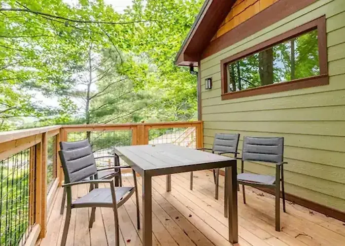 Crows Nest Luxury Near Asheville