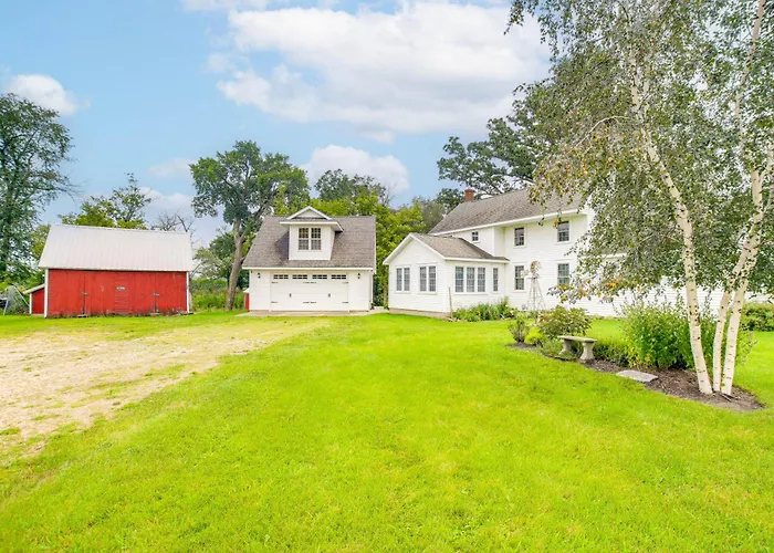 Charming Manchester Retreat W/ Patio & Fireplace!