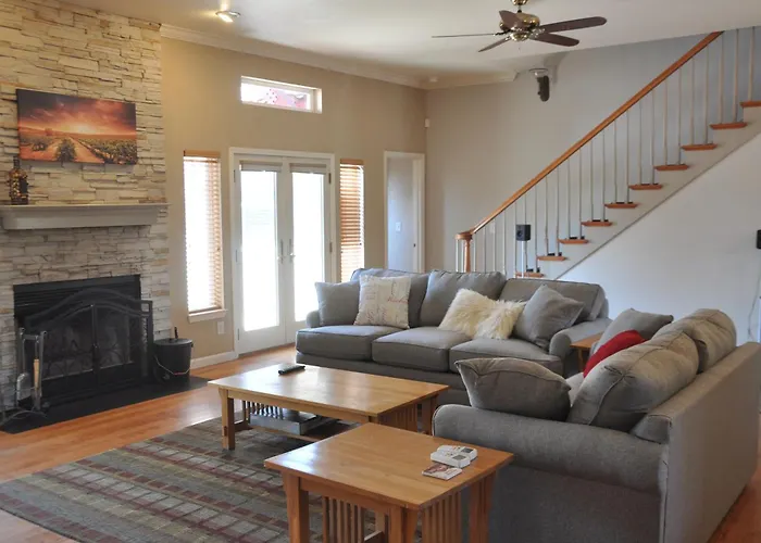 Balcony Suite 2 Fraser Family Vineyard Stay In Amador