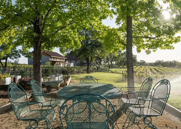 Balcony Suite 2 Fraser Family Vineyard Stay In Amador