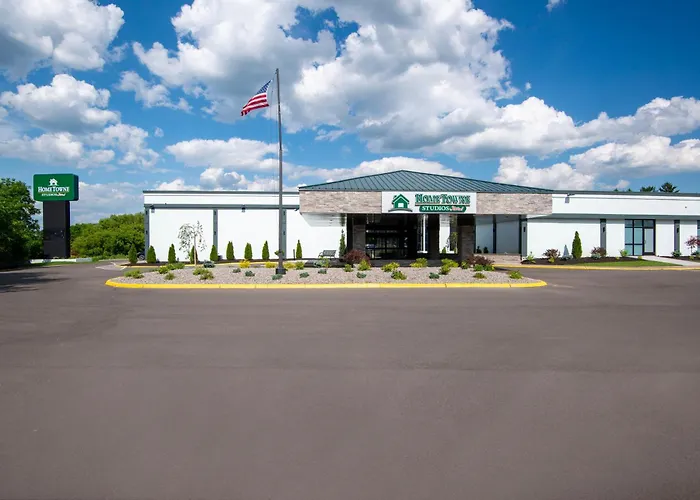 Hometowne Studios By Red Roof & Conference Center Cortland