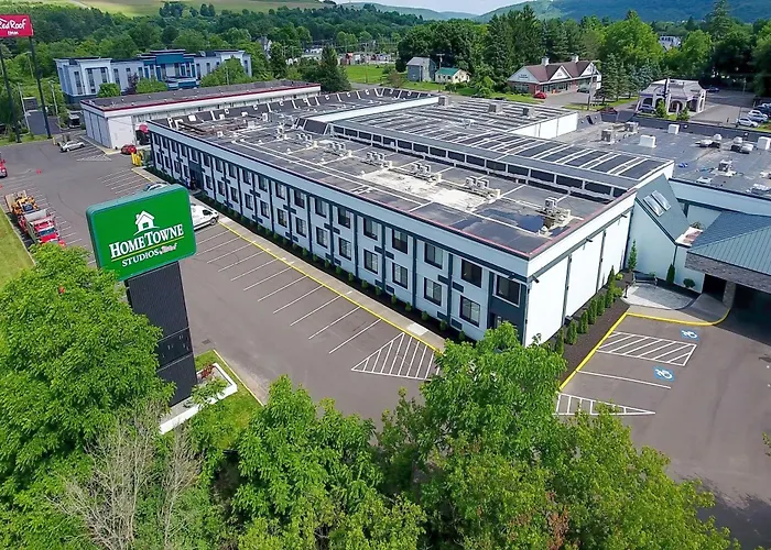 Hometowne Studios By Red Roof & Conference Center Cortland