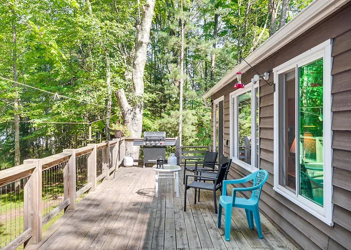Quiet Presque Isle Home W/ Grill: Families Welcome