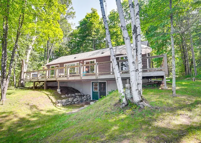 Quiet Presque Isle Home W/ Grill: Families Welcome