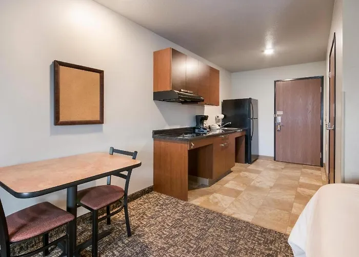 My Place Hotel Davenport