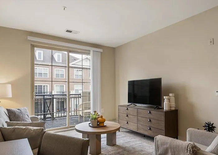 Landing Modern Apartment With Amazing Amenities