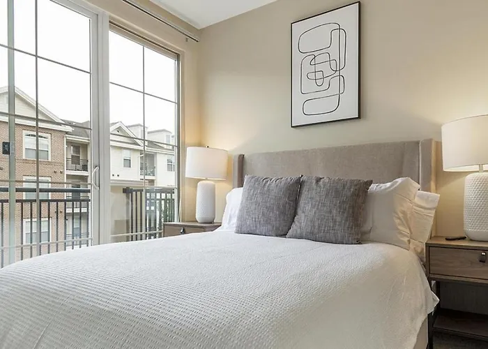 Landing Modern Apartment With Amazing Amenities