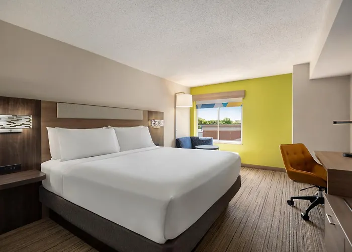 Holiday Inn Express Hotel & Suites Fredericksburg By Ihg