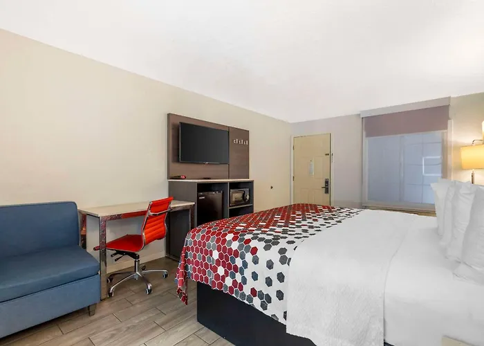 Econo Lodge Inn & Suites Near Lackland Afb