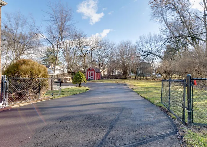 Idyllic Home Near Indianapolis Motor Speedway