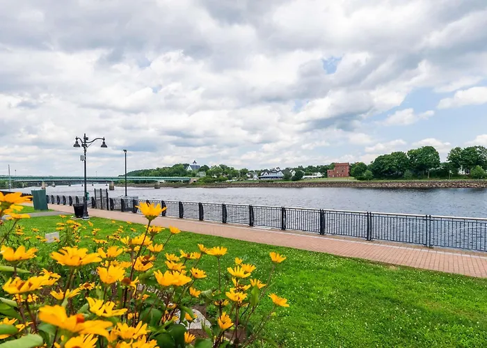 Fireside Inn And Suites Bangor