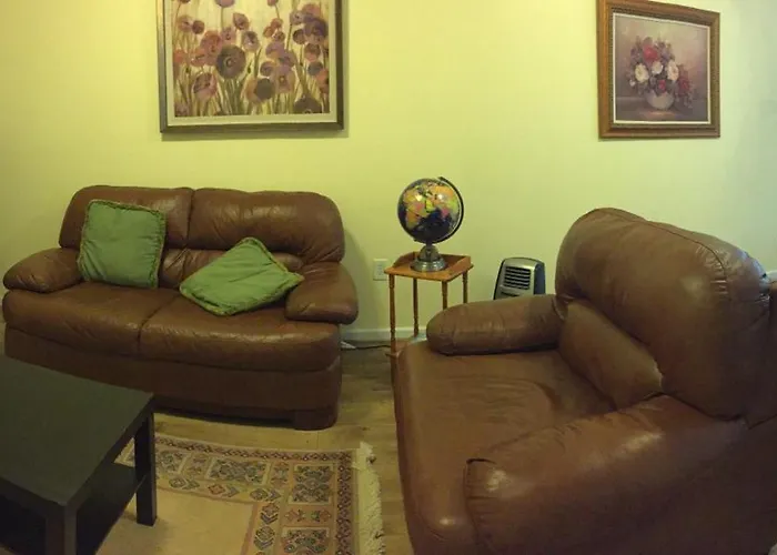 Two Bedroom Apartment In Single Family Home