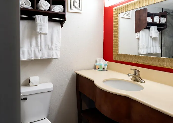 American Inn & Suites