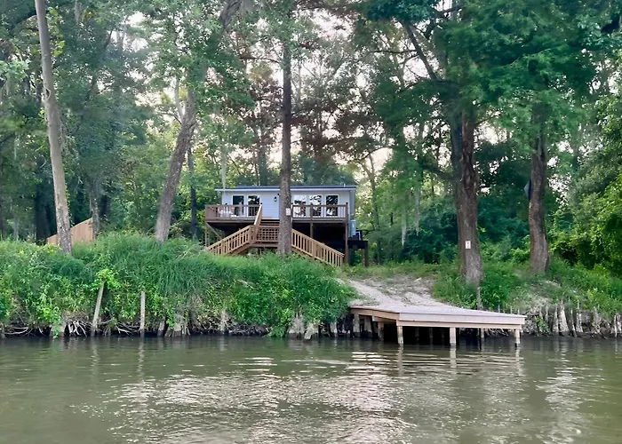 Secluded Riverside Oasis Private Deck Dock