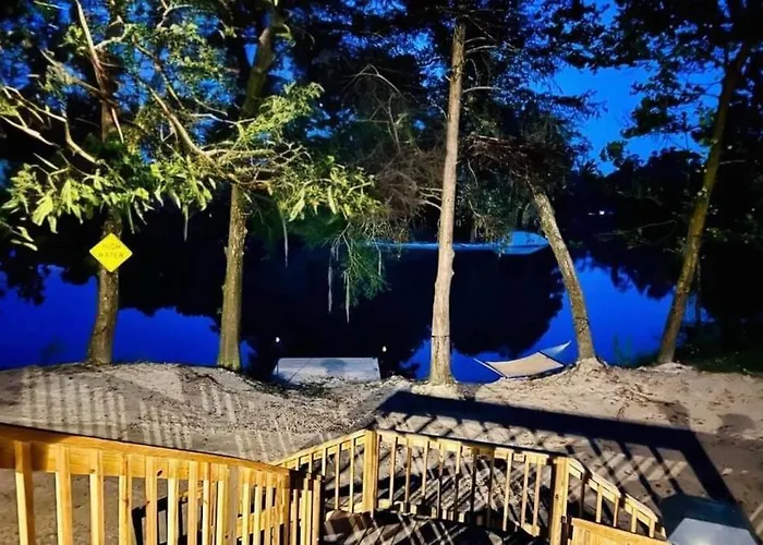 Secluded Riverside Oasis Private Deck Dock