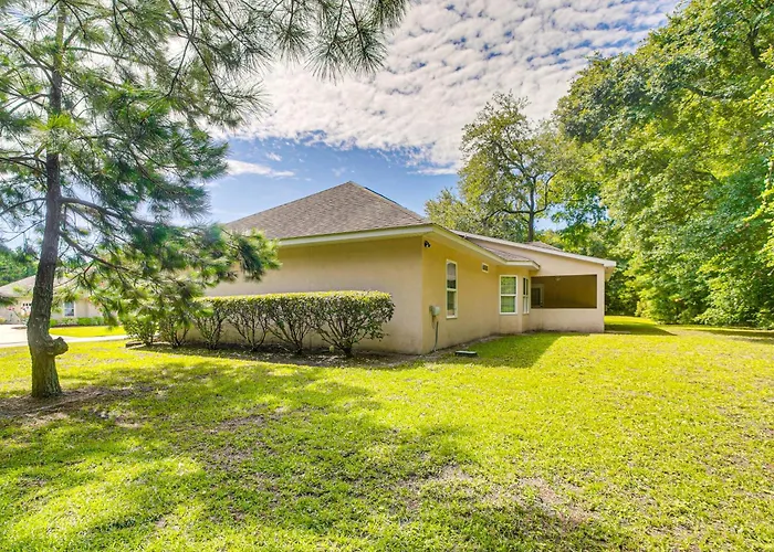 14 Mi To Jekyll Island: Luxe Brunswick Home